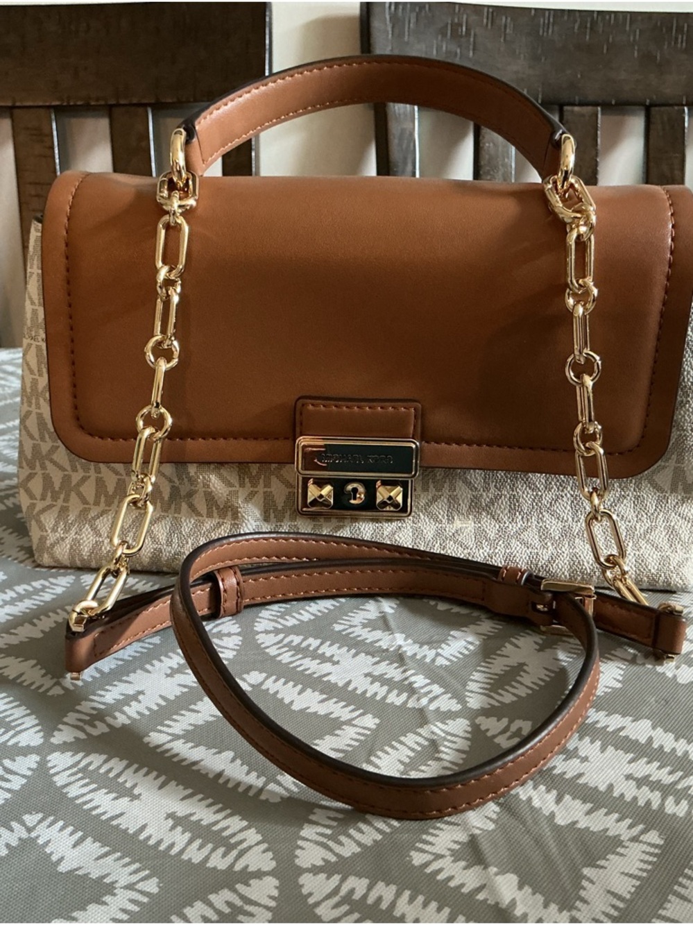 Michael Kors Laila Small Satchel Vanilla Acorn MK Logo Chain Crossbody